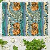 Blue Ocean Waves Nautilus Seashell Muster Nouveau Handtuch (Gefaltet)
