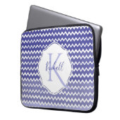 Blue Ombre Zickzack Personalisierter Laptop-Sleeve Laptopschutzhülle (Vorderseite Links)