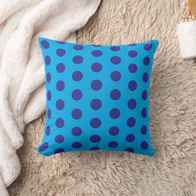 Blue on Blue Polka Dots  Kissen (Decke)
