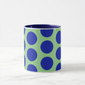 Blue on Sage Green Polka Dot Art Tassen Cup (Zentrum)