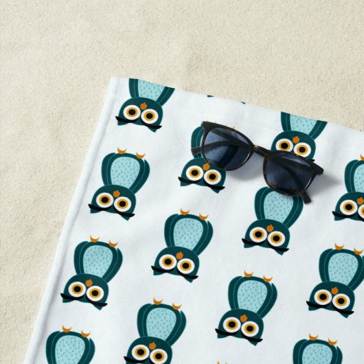 Blue Owl Illustration Strandtuch (Beispiel)