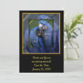 Blue Parrot Wedding Save The Date (Stehend Vorderseite)