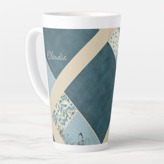 Blue Patchwork Latte Tasse (Linke Ecke)