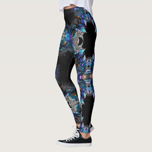 Blue Peacock Feathers Leggings (Links)