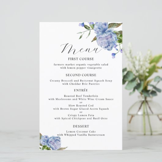 Blue Peony Blume Wedding Dinner Menu (Stehend Vorderseite)
