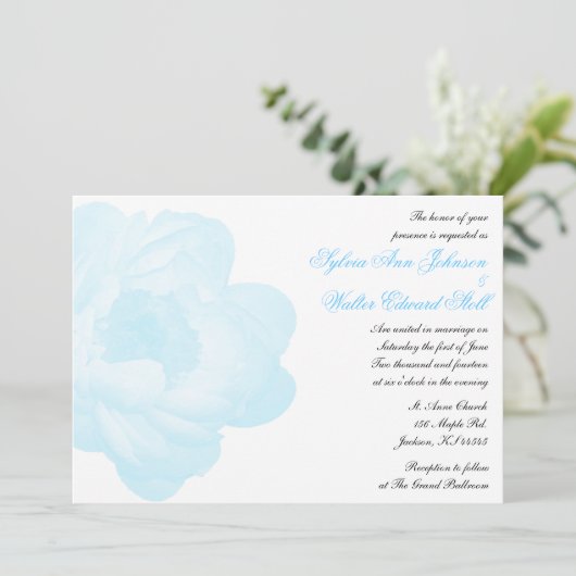 Blue Peony Classic Hochzeit Einladung (Stehend Vorderseite)