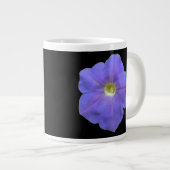Blue Petunia Tasse (Vorderseite Rechts)