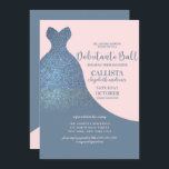 Blue Pink Funkelnd Glitzer Dress Debutante Dance Einladung<br><div class="desc">Diese elegante und glamouröse Debüttenball-Party Einladung ist perfekt für das trendige und stilvolle Mädchen. Es ist mit einem Imitat bedruckt dunkelstaubblauen funkelnd Glitzer Farbverlauf ombre Kleid auf einem rot rosa Hintergrund. Auf der Rückseite sind ein passendes Monogramm und ein einfaches Farbblock-Design. Es ist modern, einfach, elegant und mädchenhaft; das perfekte...</div>