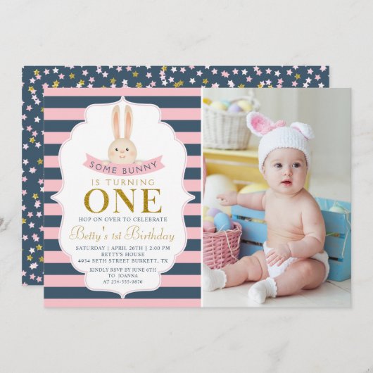 Blue & Pink Gold Bunny First Birthday Foto Einladung (Vorne/Hinten)