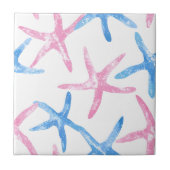 Blue Pink Starfish Modernes Küstenmuster Fliese (Vorderseite)