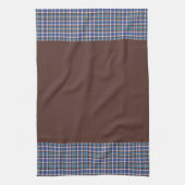 Blue Plaid Borders on Brown Geschirrtuch (Vertikal)