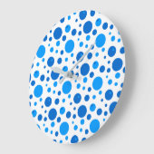 Blue Polka Docks and Circles Wall Clock Große Wanduhr (Winkel)