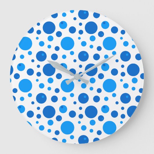 Blue Polka Docks and Circles Wall Clock Große Wanduhr (Vorderseite)