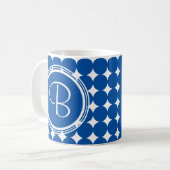 Blue Polka Dot Monogram Kaffeetasse (Vorderseite Links)