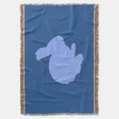 Blue Polka Dot Silhouette Bunny Throw Blanket Decke (Vorderseite Vertikal)