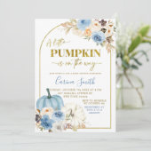 Blue Pumpkin Floral Fall Baby Dusche Einladung (Stehend Vorderseite)