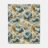 Blue Pumpkin und Autumn Leaves Fall Pattern Fleecedecke (Vorderseite)