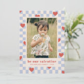 Blue Red Checkerboard Herz Valentine's Day Card Einladung (Stehend Vorderseite)