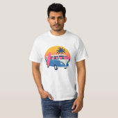 Blue Retro Van und rosa Sunset T-Shirt (Vorne ganz)