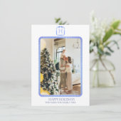 Blue Ribbon Monogram Foto Grandmillennial Feiertagskarte (Stehend Vorderseite)