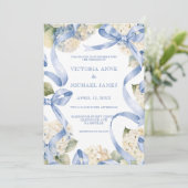 Blue Ribbons & Hydrangeas Elegante Hochzeit Einladung (Stehend Vorderseite)