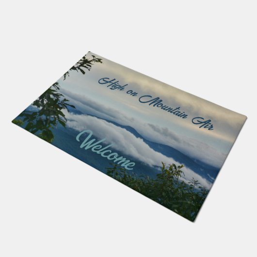 Blue Ridge Mountains Willkommen Fußmatte (Schrägansicht)