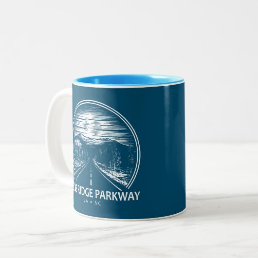 Blue Ridge Parkway Forest Zweifarbige Tasse (Vorderseite Links)