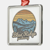 Blue Ridge Parkway Retro Ornament Aus Metall (Links)