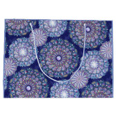 Blue Rosace Große Geschenktüte (Rückseite)