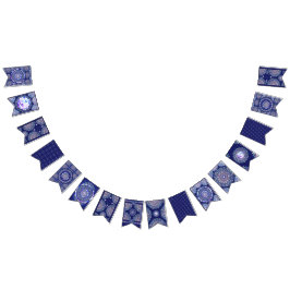 Blue Rosace Wimpelkette