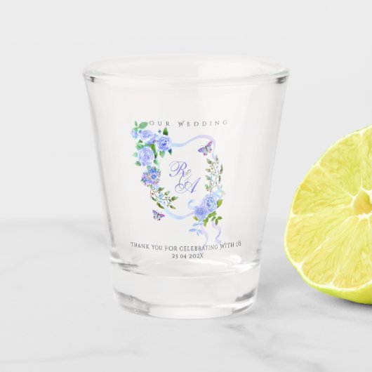 Blue Rose Ribbon Monogram Wedding  Schnapsglas (Vorderseite)