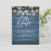 Blue Rustic Holz String Lights Foto Hochzeit Save The Date (Stehend Vorderseite)