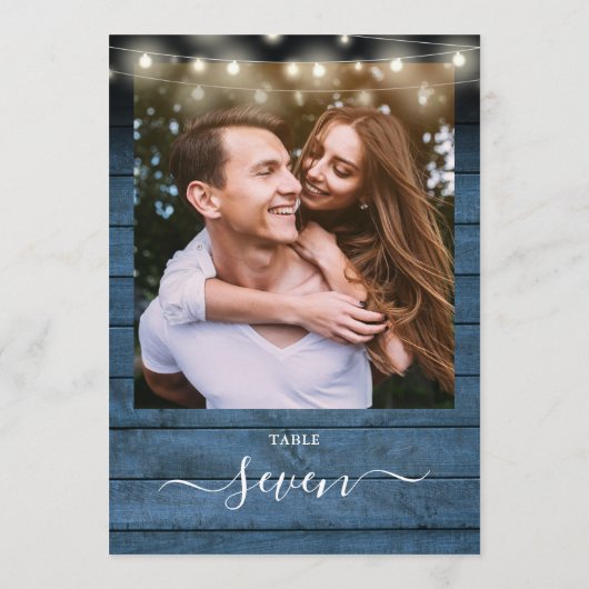 Blue Rustic Holz String Lights Foto Tischnummer (Rückseite)