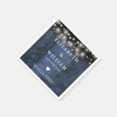 Blue Rustic Wood Boho Barn String Lights Hochzeit Serviette (Ecke)