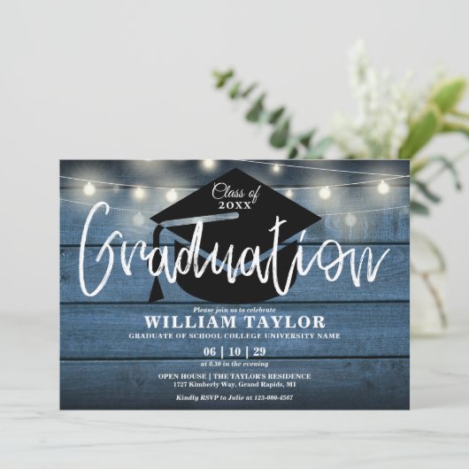 Blue Rustic Wood String Lights Graduation Party Einladung (Stehend Vorderseite)