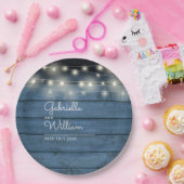 Blue Rustic Wood String Lights Script Hochzeit Pappteller (Party)