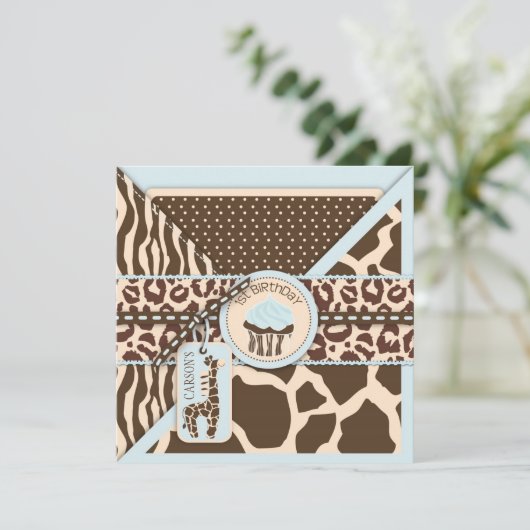 Blue Safari Animal Print & Cupcake First Einladung (Stehend Vorderseite)