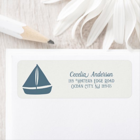 Blue Sailboat auf Cream Nautical (Insitu)