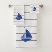 Blue Sailboat Nautic Shiplap Badetuch Set (Insitu)