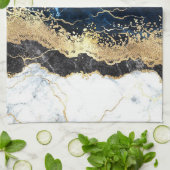 Blue Schwarz-weiß Marble Glam Geschirrtuch (Gefaltet)