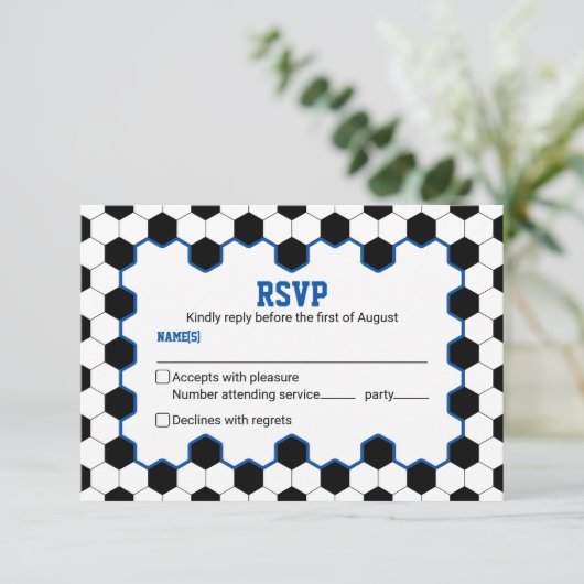 Blue Schwarz-weiß Soccer Ball Bar Mitzvah RSVP Karte (Stehend Vorderseite)