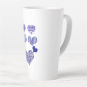Blue Scribbled Hearts Milchtasse (Rechte Ecke)