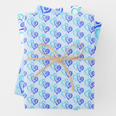 Blue Shades Two Linked Heart Pattern Geschenkpapier Set (Beispiel)
