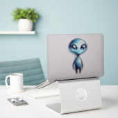 Blue Shiny Alien Sticker (Laptop auf Schreibtisch)