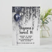 Blue Silver Metallic Balloons Ivy White Sweet 16 Einladung (Stehend Vorderseite)
