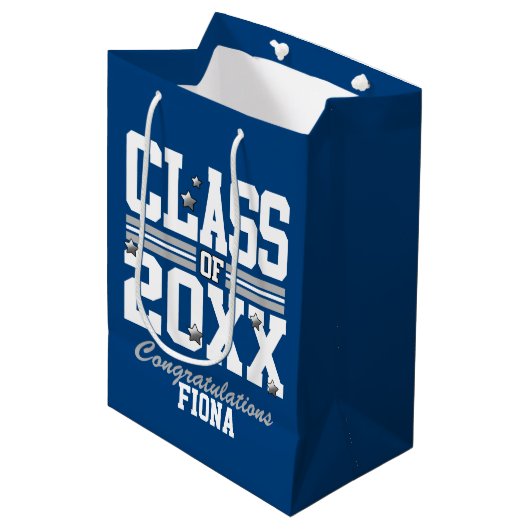 Blue|Silver Schließ Class Year Mittlere Geschenktüte (Vorderseite Schrägansicht)