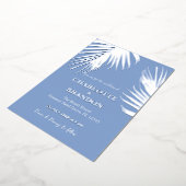 Blue Silver Tropical Palm Leaf Wedding Folieneinladung (Gedreht)