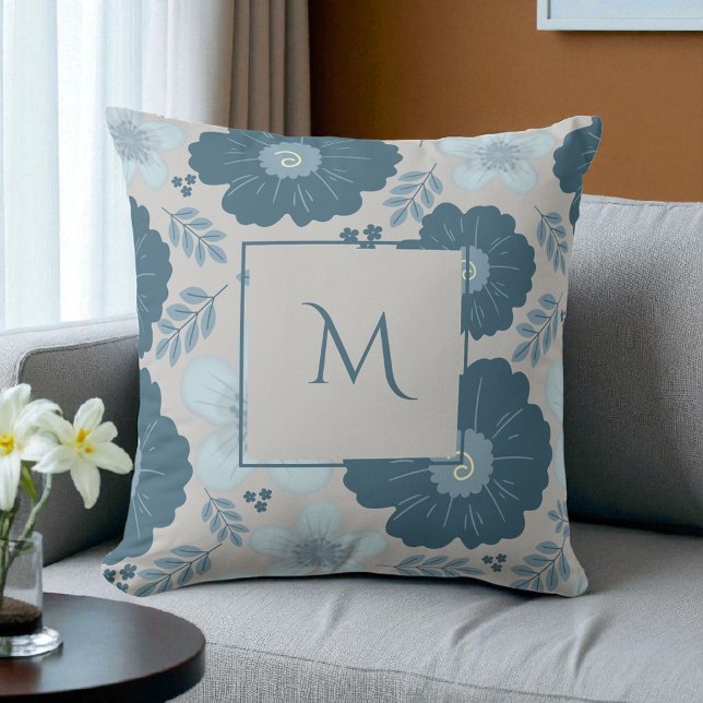 Blue Silver Watercolor Floral Script Kissen (Von Creator hochgeladen)