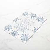 Blue silver Winter Onederland first birthday Folieneinladung (Gedreht)