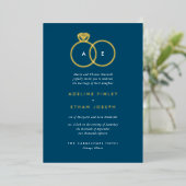 Blue Simple Modern Rings Monogram Wedding Folieneinladung (Stehend vorne)